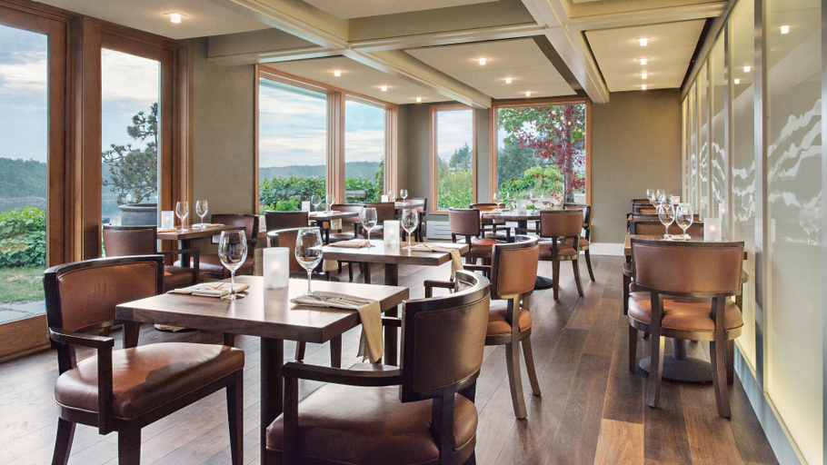 Food & Drinks 5, Friday Harbor House, San Juan