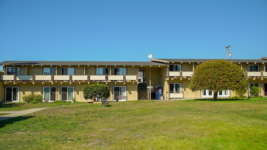 Exterior & Views 2, Silver Surf Motel, San Luis Obispo