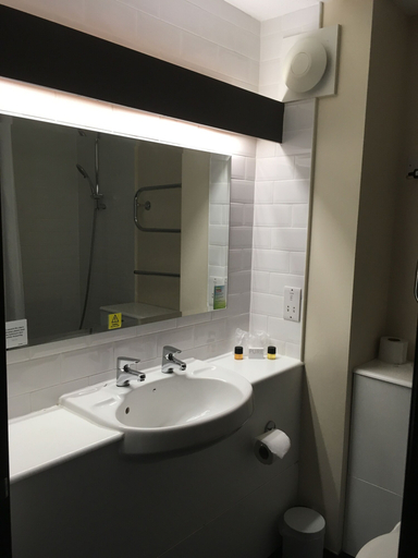 Bathroom 4, Dragonfly Hotel Colchester, Essex