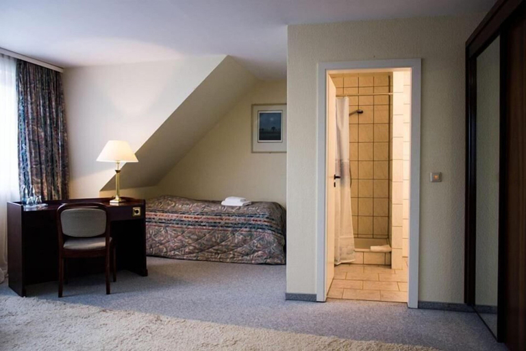Bedroom 3, Erbenholz Hotel, Region Hannover