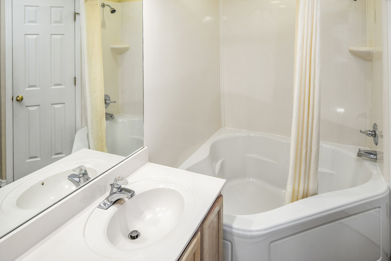 Bathroom 4, The Suites at Fall Creek, Taney