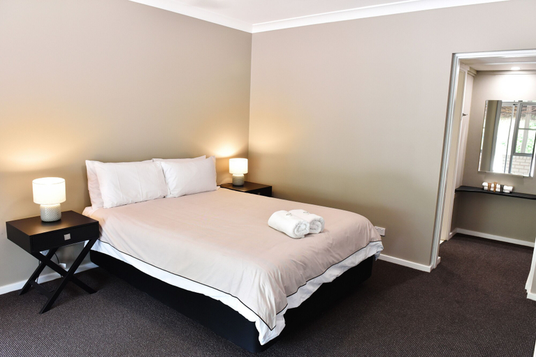 Bedroom 3, Dutchies Motel Nelson Bay, Port Stephens