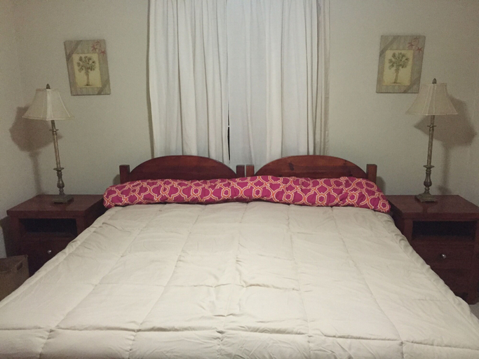 Bedroom 2, The Preserve