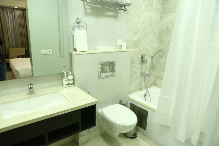 Bathroom 4, Keys Lite by Lemon Tree Hotels, Mayfield, Gurgaon, Gurgaon