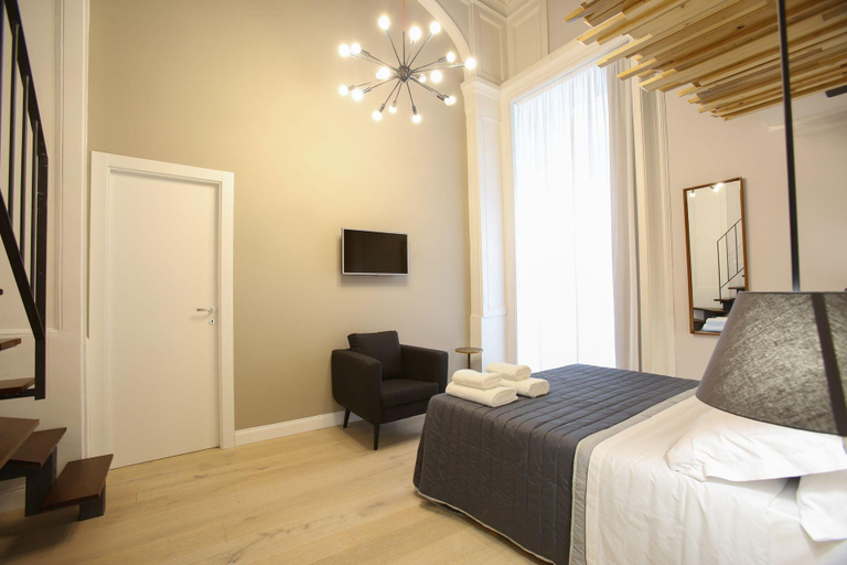 Bedroom 4, The Dante House, Napoli