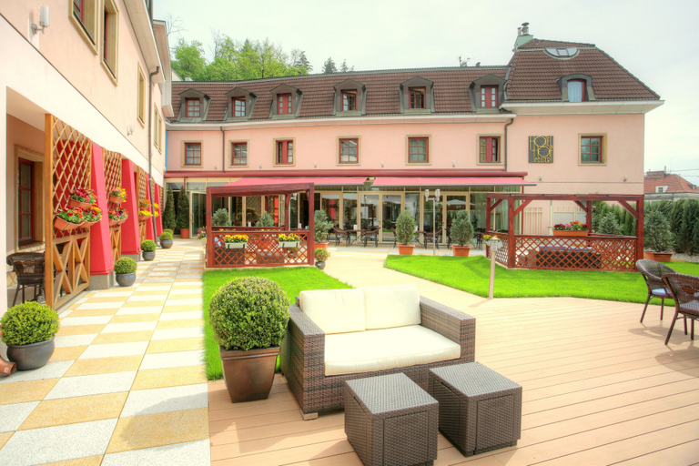 Exterior & Views 2, Hotel Hoffmeister, Praha 6