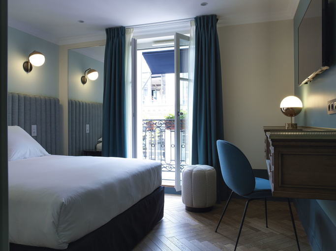 Bedroom 2, Hotel Bachaumont, Paris
