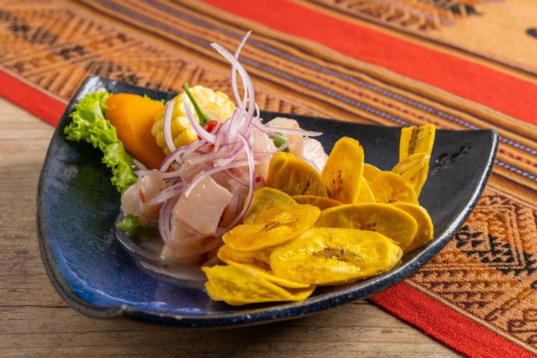 Food & Drinks 9
