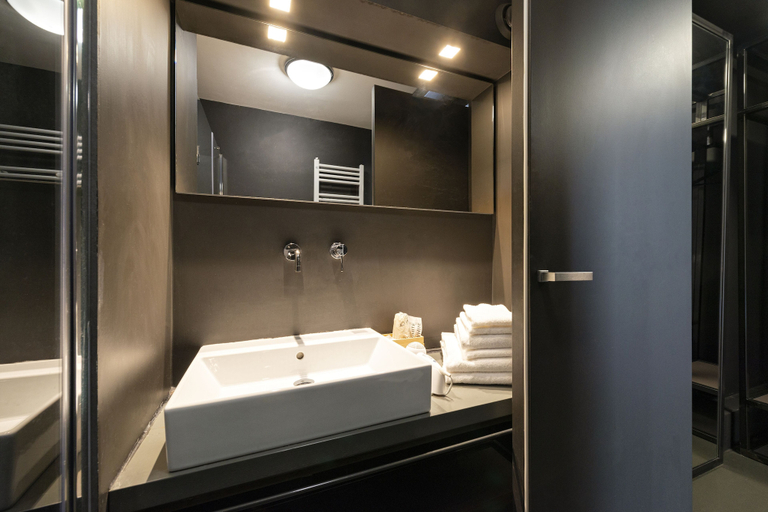 Bathroom 5, Coronari Palace by Hannah Hotels Collection, Roma