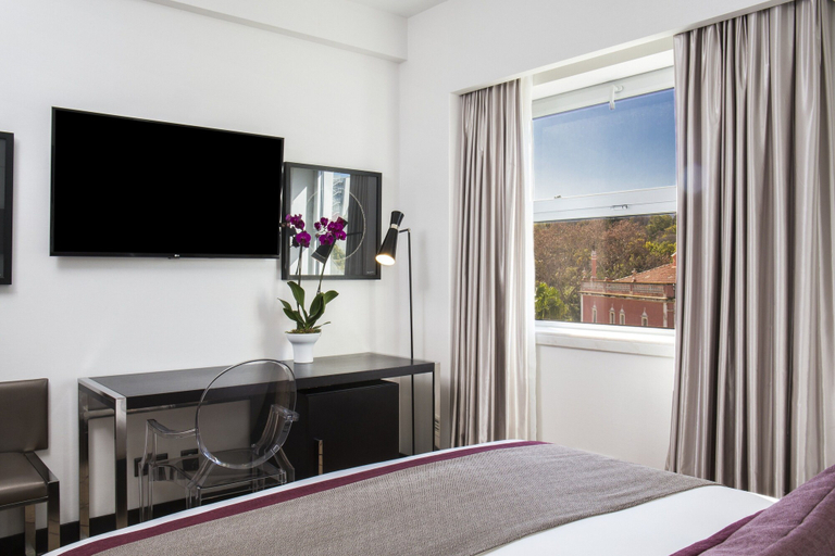 Bedroom 3, Avani Avenida Liberdade Lisbon Hotel, Lisbon