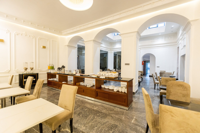 Food & Drinks 5, Hotel Majestic, Casablanca