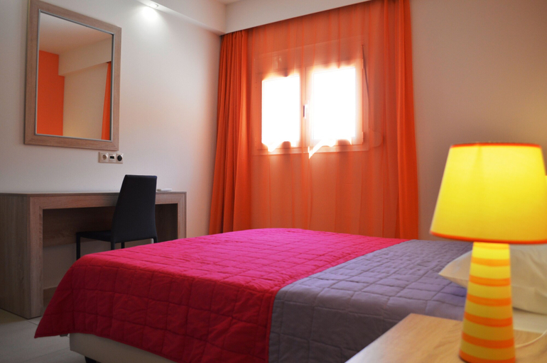 Bedroom 4, Matala Bay Apartments, Faistos