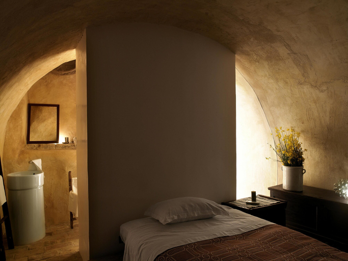 Bedroom 3, Sextantio Albergo Diffuso, L'Aquila