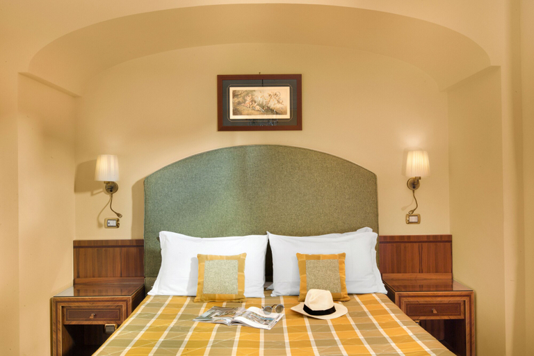Bedroom 3, Hotel Antiche Mura, Napoli