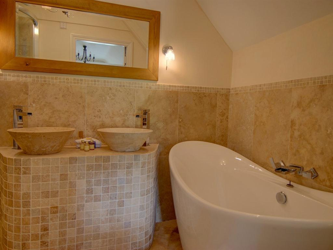 Others 5, Holcombe Inn, Somerset