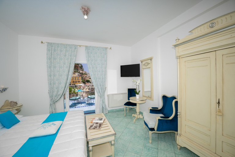 Bedroom 3, Hotel Royal Prisco, Salerno