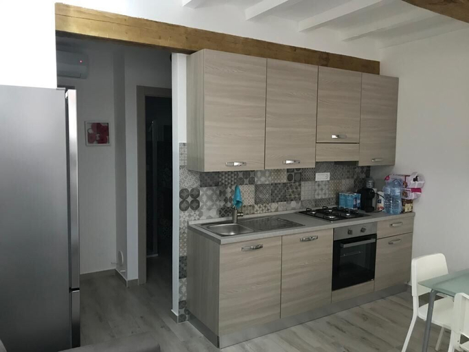 Others 5, Residenza Borgo Guazzo, Parma
