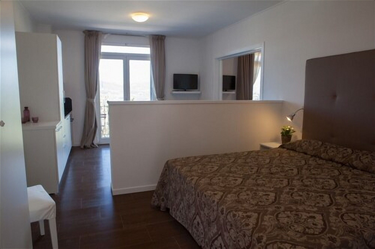 Bedroom 3, Residence Fiesole, Florence