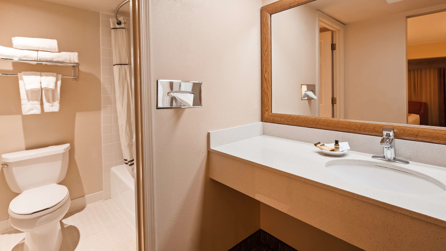 Bathroom 4, Best Western Plus King's Inn & Suites, Mohave