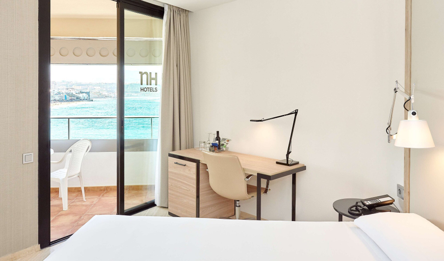 Bedroom 3, NH Imperial Playa, Las Palmas
