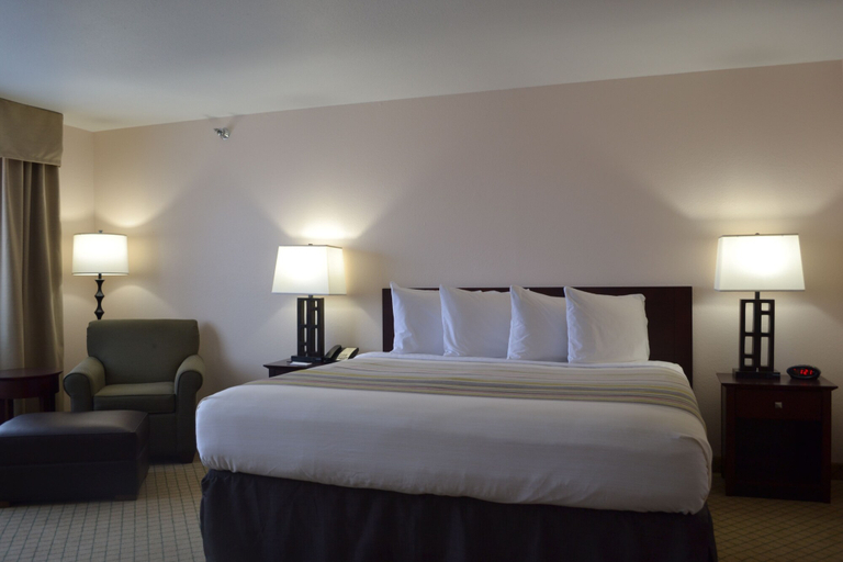 Bedroom 2, Country Inn & Suites by Radisson, Abingdon, VA, Washington