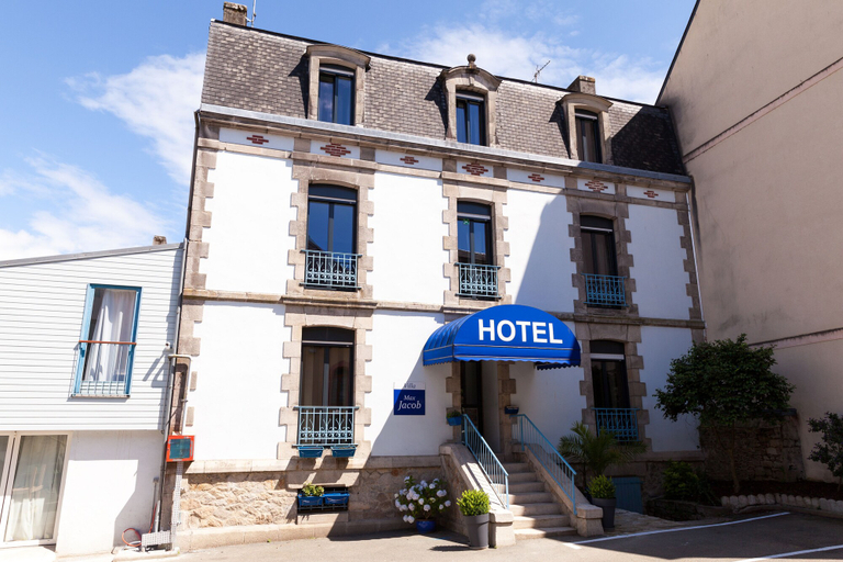 Exterior & Views 2, Hôtel de la Gare, Finistère