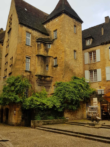 Exterior & Views 2, Hôtel Grand Confort Le Moulin Rouge, Dordogne
