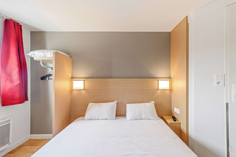 Bedroom 4, Kyriad Direct Annemasse - Genève, Haute-Savoie