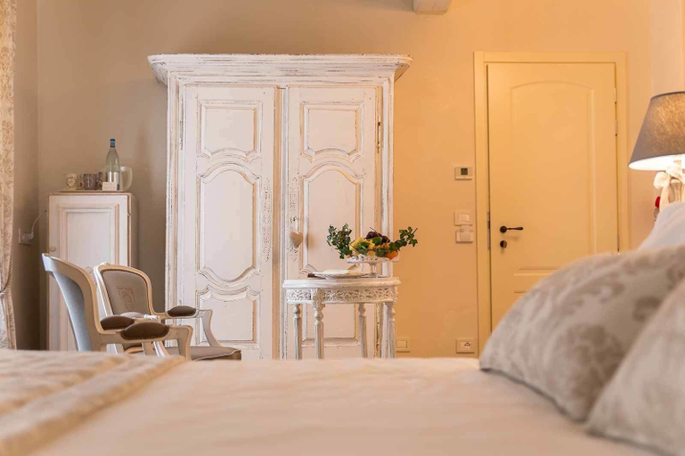 Bedroom 2, Maison Resola, Verona