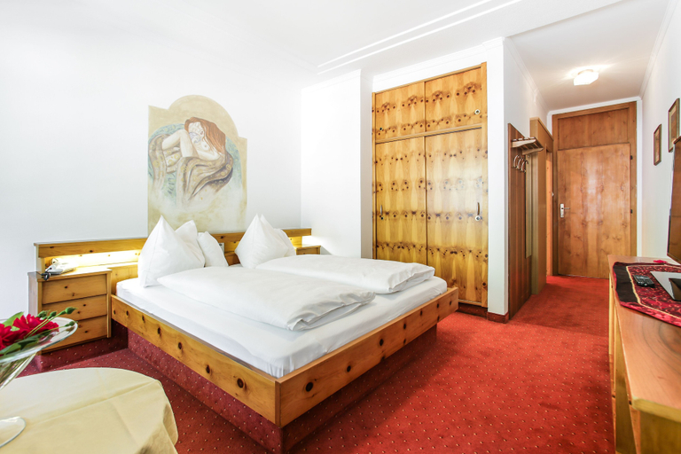 Bedroom 4, Das Bergland, Bolzano