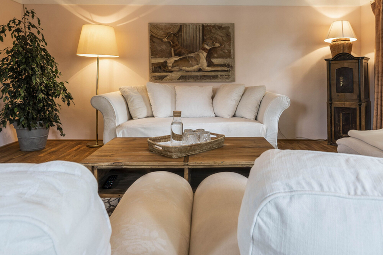 Bedroom 5, Der Schlosswirt zu Anif - Biedermeier-Hotel und Restaurant, Salzburg Umgebung