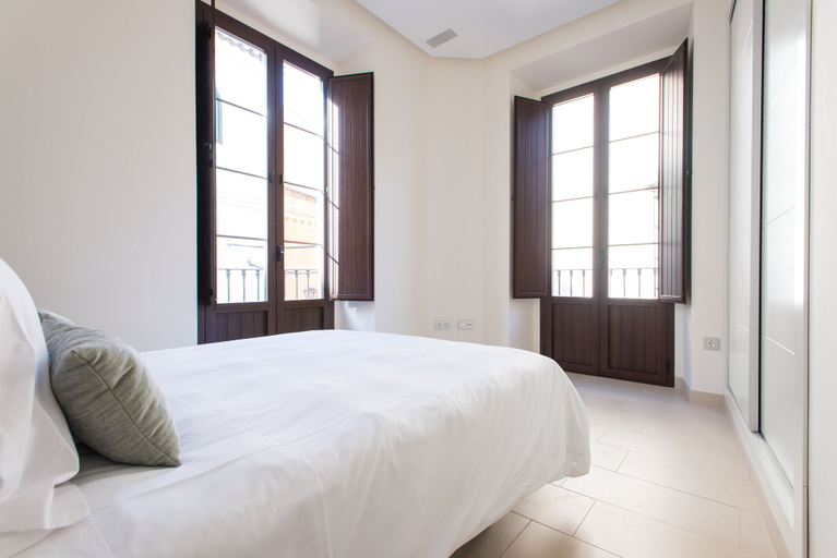 Bedroom 2, Guzman El Bueno Suites, Sevilla