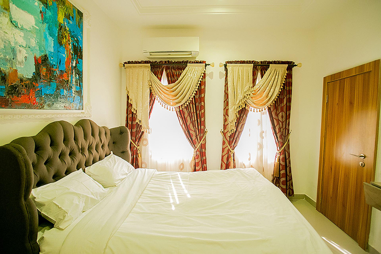 Bedroom 1, Kiki's Home and Apartments, Shagamu