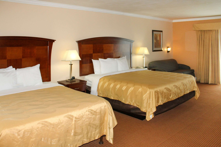 Bedroom 22