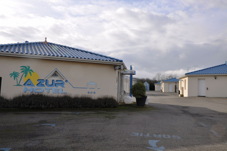 Exterior & Views 2, Brit Hotel Confort Azur Cholet Nord, Maine-et-Loire