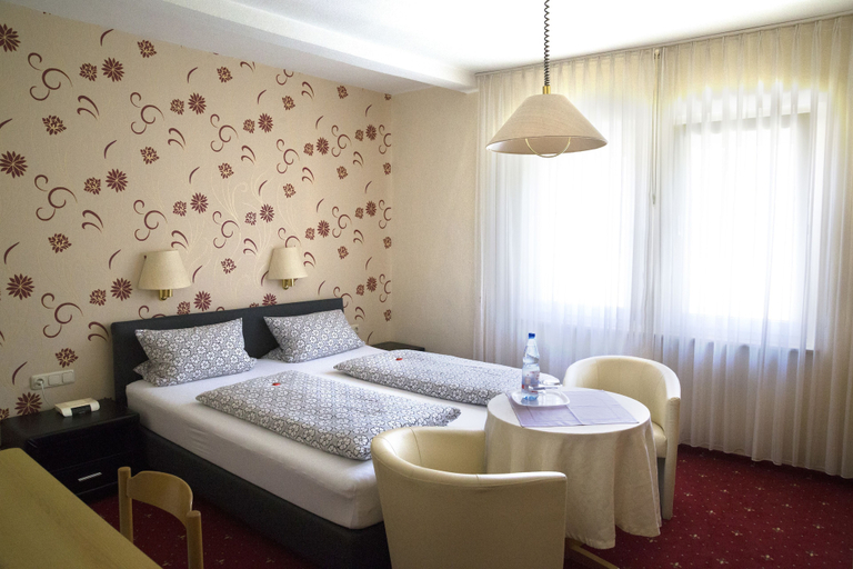 Bedroom 3, Haus am Kurpark, Hof