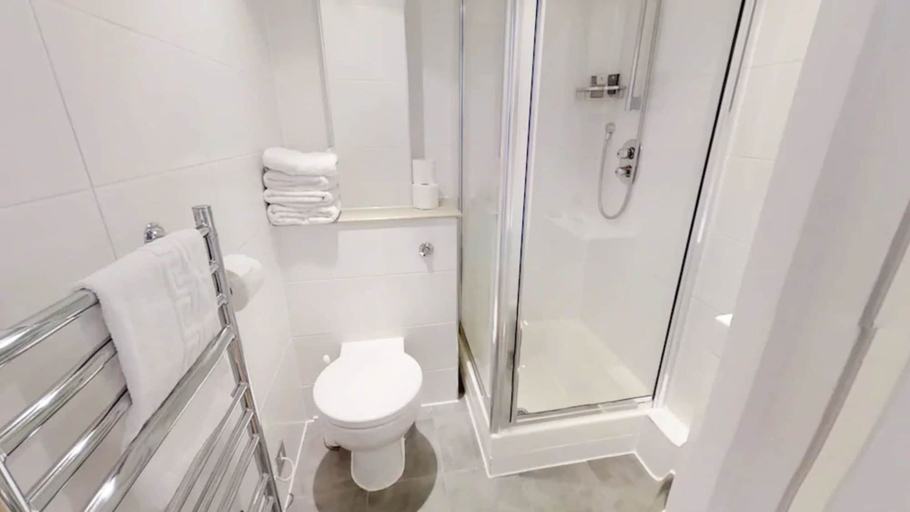 Bathroom 4, Chiltern Street Serviced Apartments - Marylebone, London