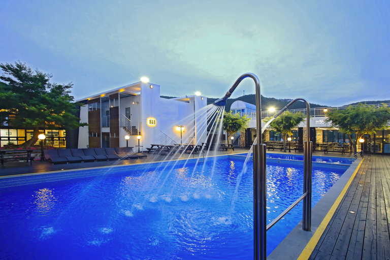Exterior & Views, Doya Family Hotel, Geoje