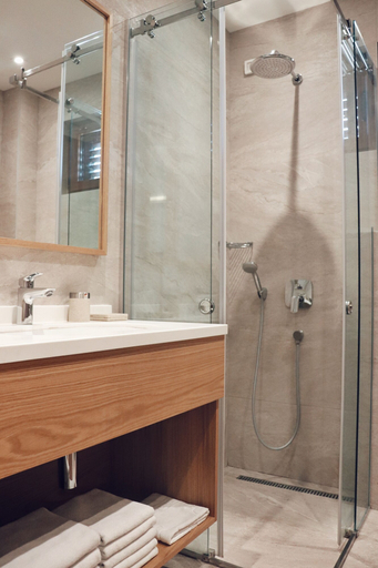Bathroom 5, Villa Gracia
