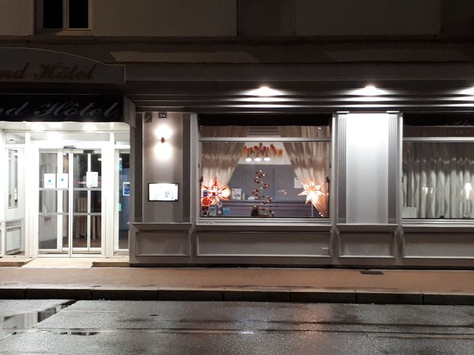Exterior & Views 2, Brit Hotel Roanne - Le Grand Hotel, Loire
