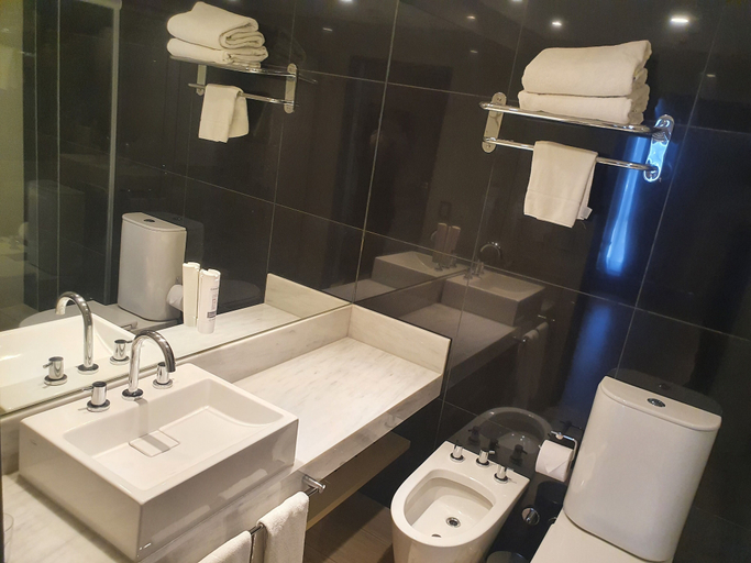 Bathroom 5, GrandView Hotel & Convention Center, Distrito Federal