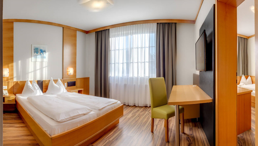 Bedroom 3, Sporthotel Kurz, Oberpullendorf