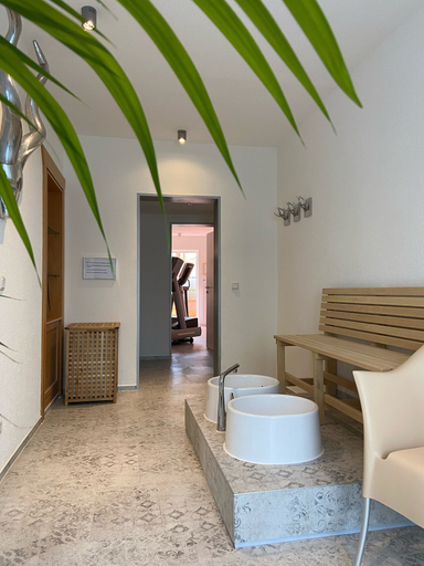 Bathroom 5, Hotel Amadeus, Region Hannover