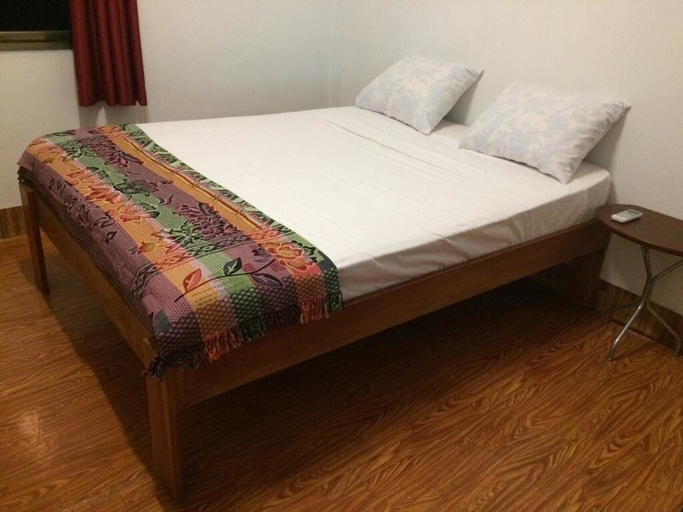 Bedroom 3, Hotel Midnight, Rainville