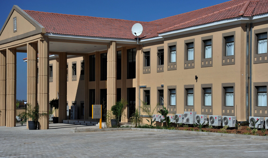Exterior & Views 2, Cresta Mahalapye Hotel, Machaneng