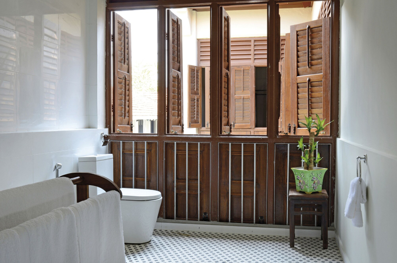 Bathroom 4, Noordin Mews, Penang Island