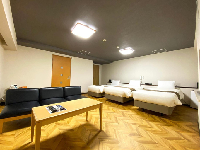 Bedroom 2, Tennoji Lagoon Hotel, Osaka