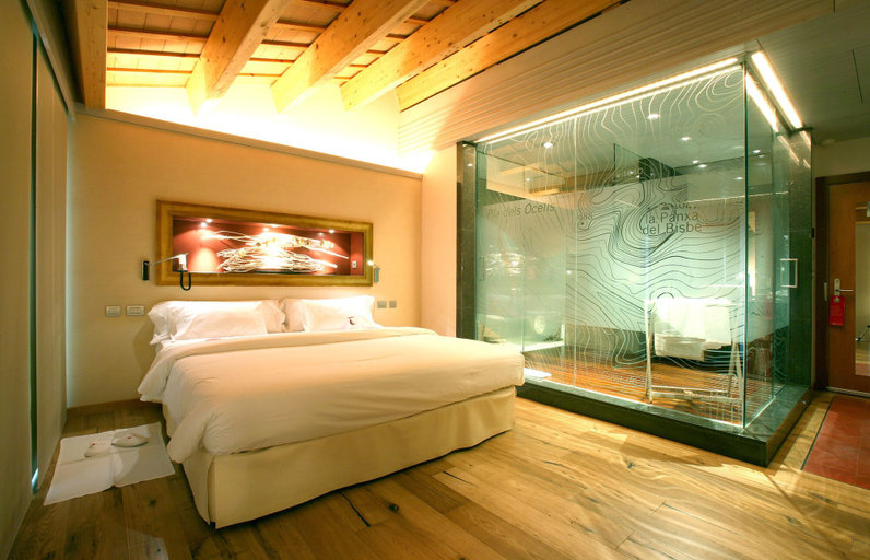 Bedroom 3, Can Bonastre Wine Resort, The Originals Relais (Relais du Silence), Barcelona