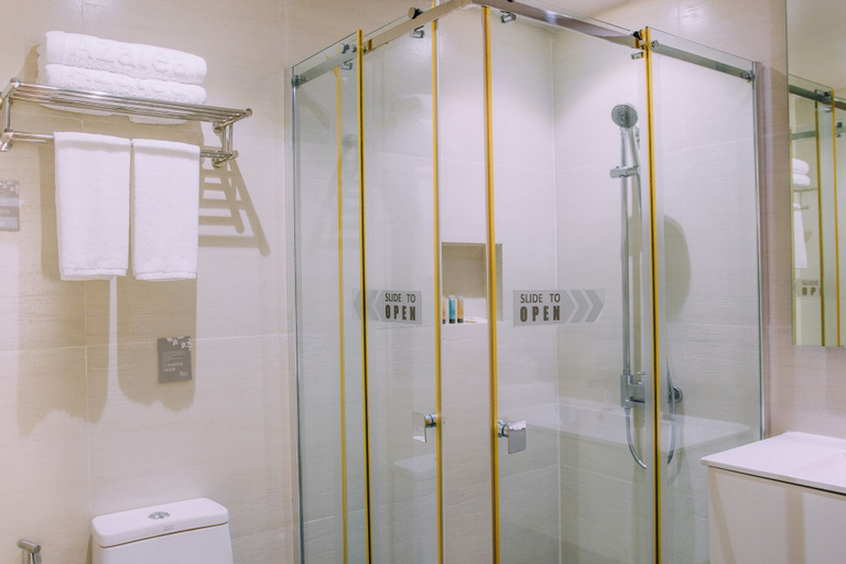 Bathroom 4, Azalea Hotels & Residences Boracay, Malay