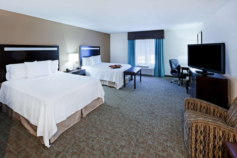 Bedroom 3, Hampton Inn & Suites Liberal, Seward